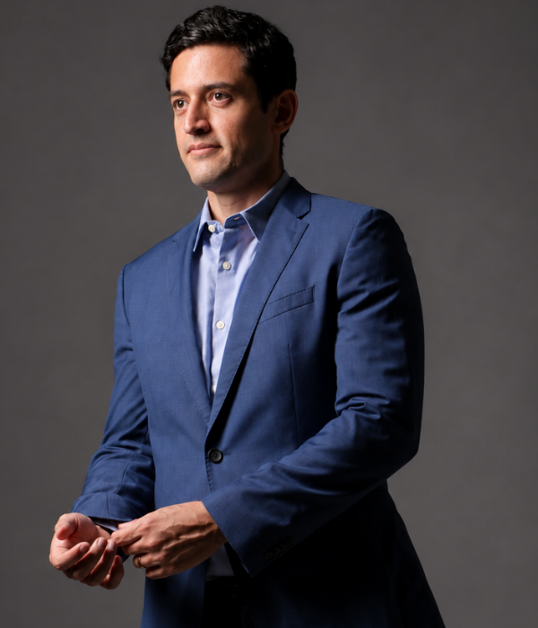 Dr. Carlos Santillán